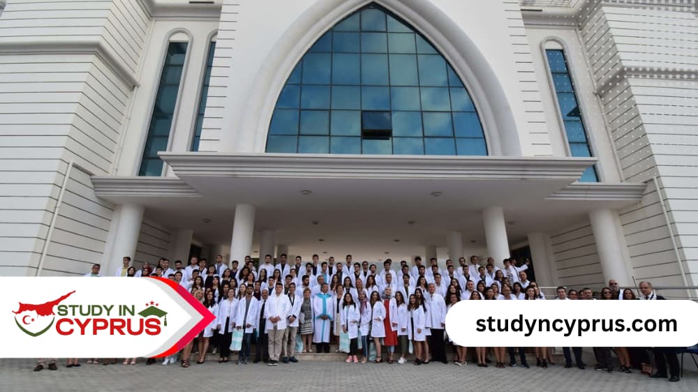 جامعة كيرينيا